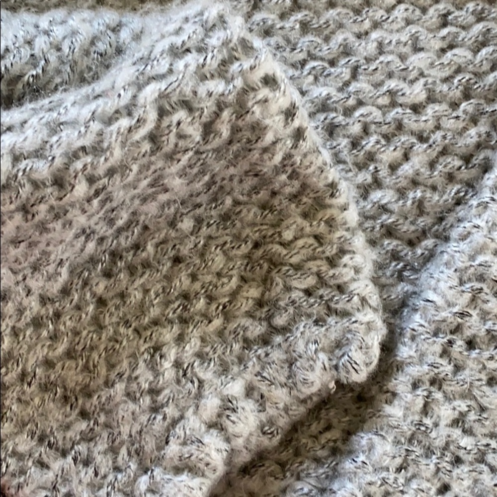 Sweater - Picture 3 of 3